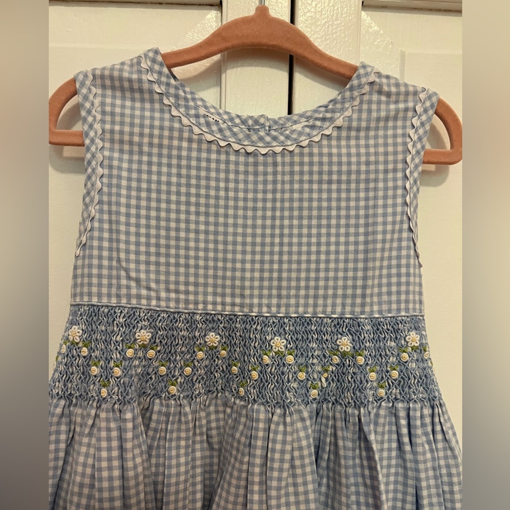 Girls smocked summer dress 100% cotton size 5